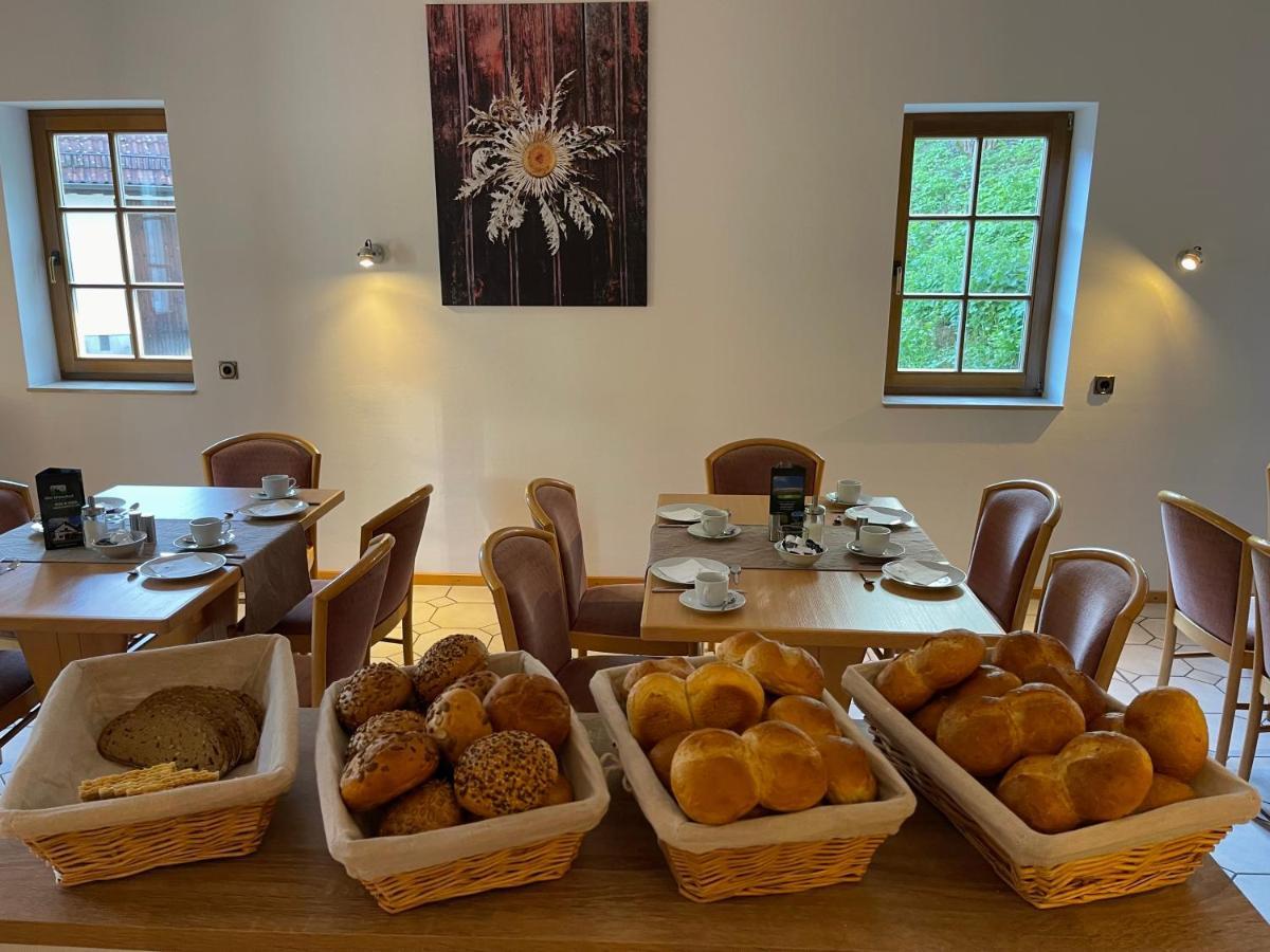Landhotel Der Distelhof Mit Scheunencafe Dillstadt 外观 照片