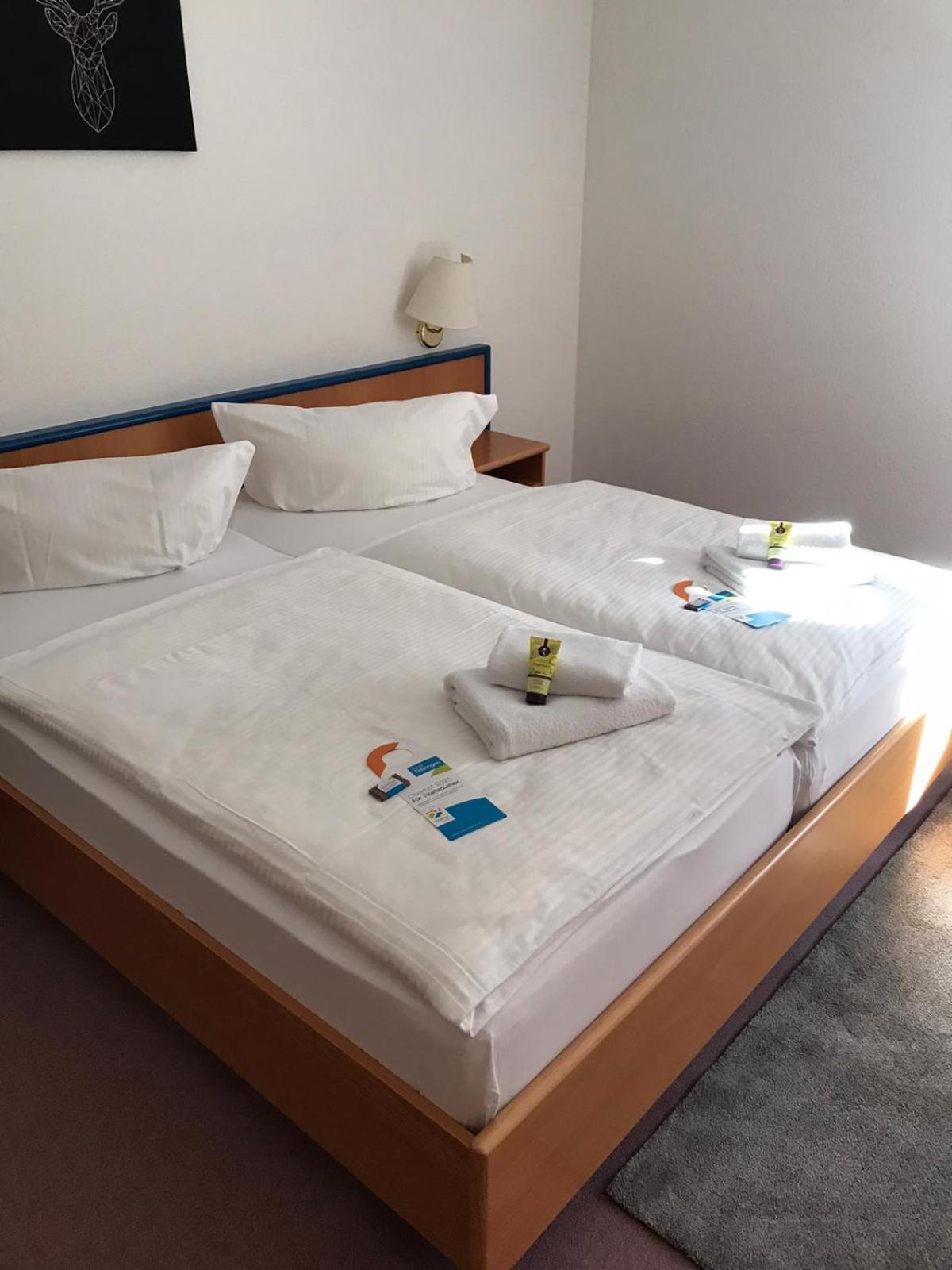 Landhotel Der Distelhof Mit Scheunencafe Dillstadt 外观 照片
